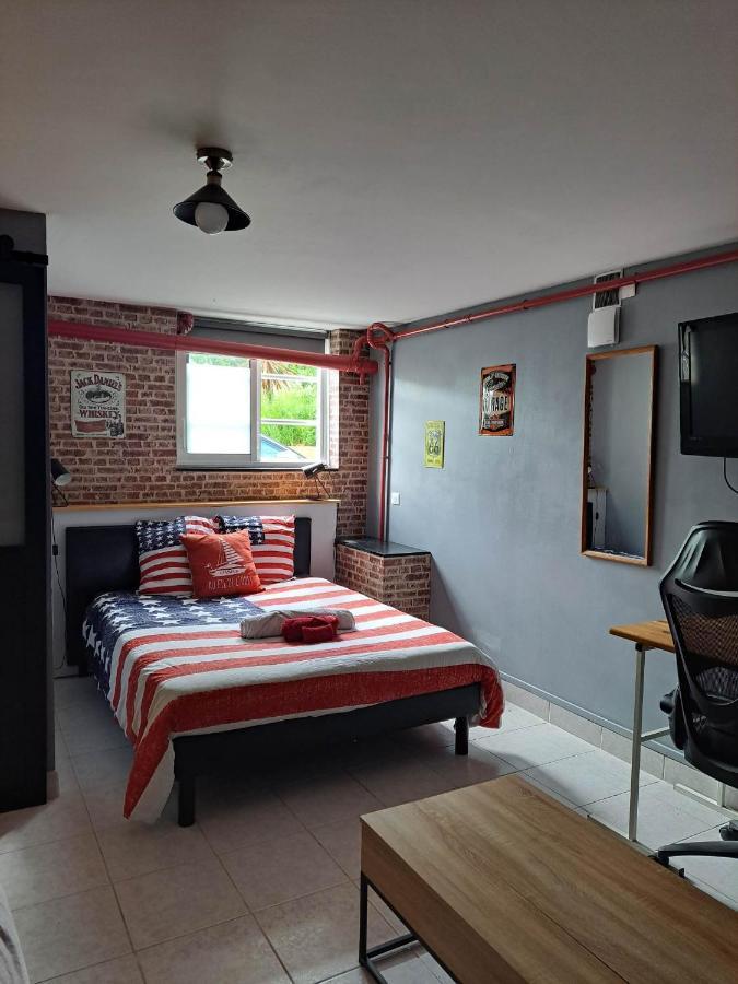 Appartement Au Calme Proche D'Un Petit Bois Dans Quimper Bagian luar foto